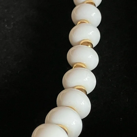 NAPIER NECKLACE WITH GOLD BEADS - Picture 4 of 11